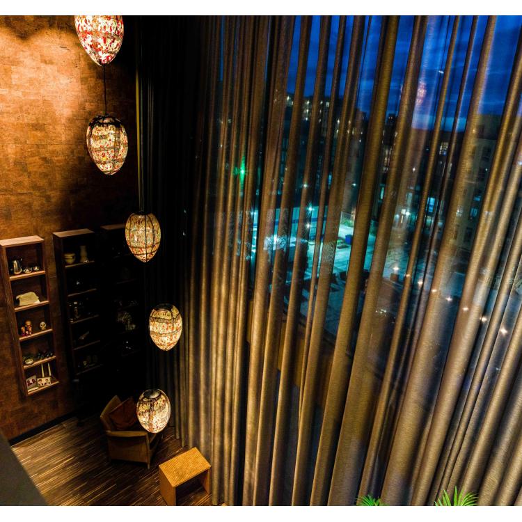 Inbetween Bellis Koper