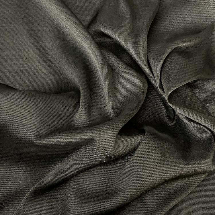 Inbetween Bellis Zwart