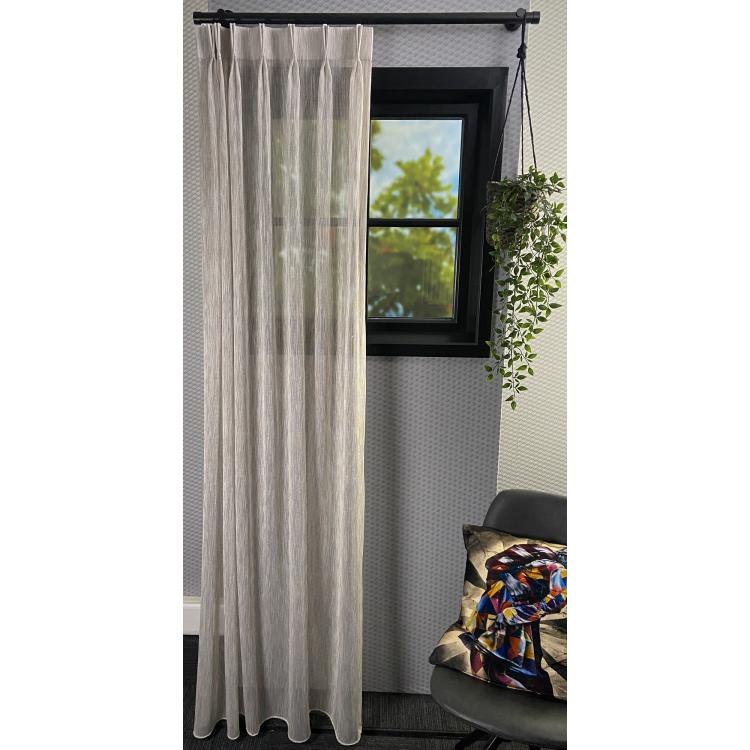 Inbetween Malva Zand